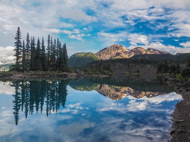 Beautiful Garibaldi Lake in SquamishBC  x