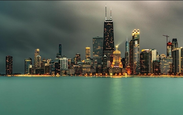 Beautiful picture of downtown Chicago