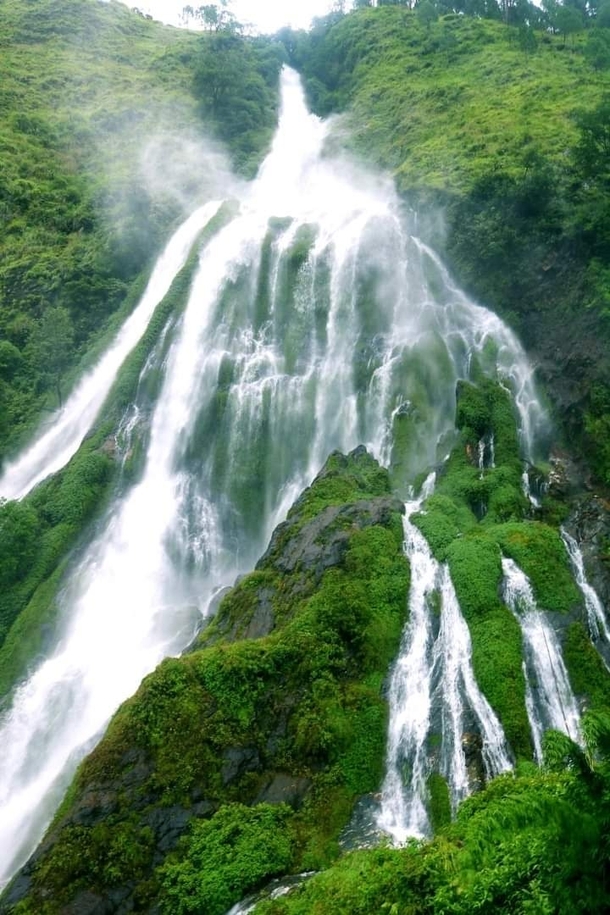 Beautiful waterfall NepalMyagdi 