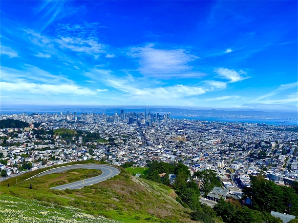 Beautiful winter afternoon at Twin Peaks San Francisco 