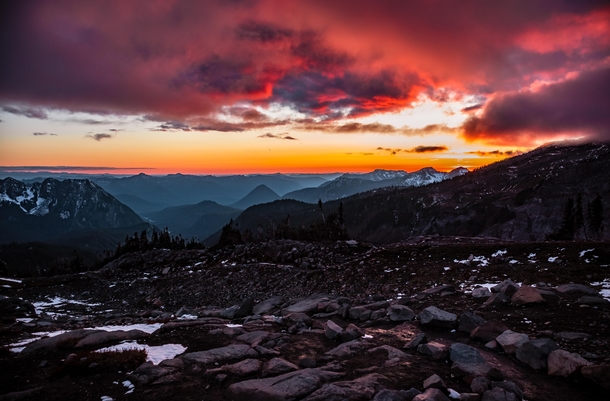 Best sunset Ive ever witnessed Mount Rainier National Park - Washington State USA OC 