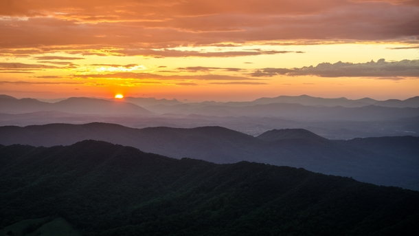 Blue Ridge sunrise on the Appalachian Trail - McAfee Knob Cawaba VA 