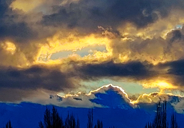 Boise Idaho Sunset breaks the storm