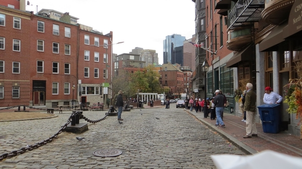 Boston Paul Reveres house was built in  The view has changed 