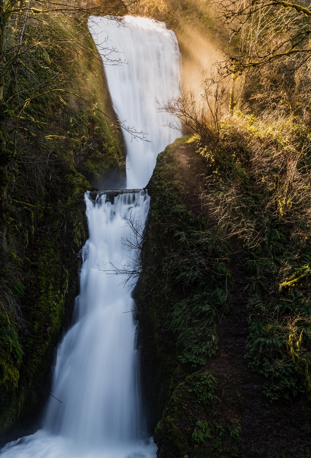 Bridal Veil Falls in Oregon OC x