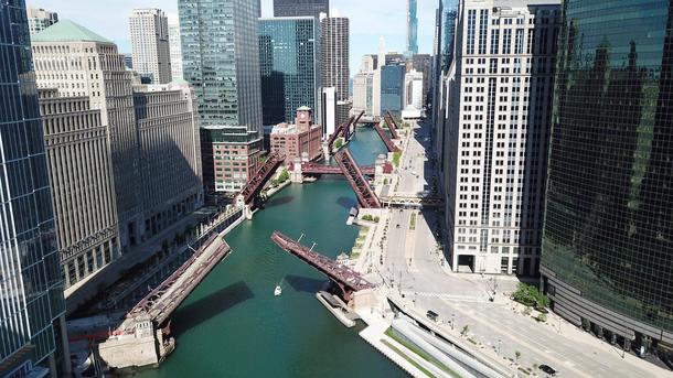 Bridges raised in Chicago to isolate protestors more in comments