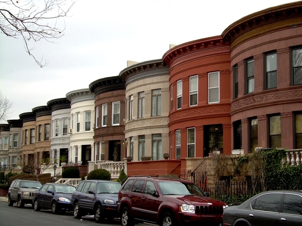 Brooklyn Curvy Housing - 