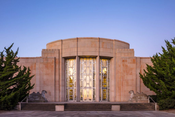 Built as the original home of the Seattle Art Museum this  Art Deco gem became home to the Seattle Asian Art Museum in 