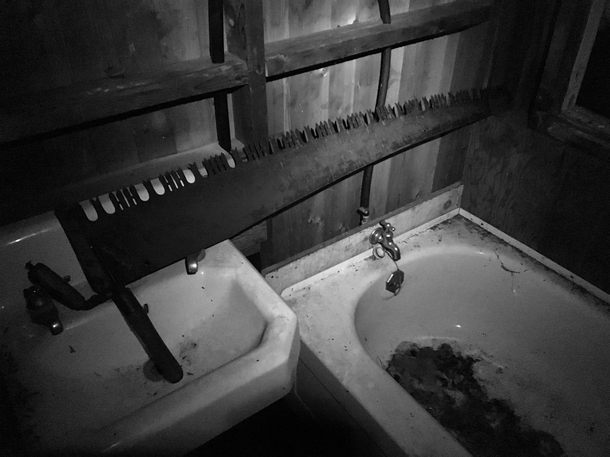 Care for a bath  isolated cabin Ontario