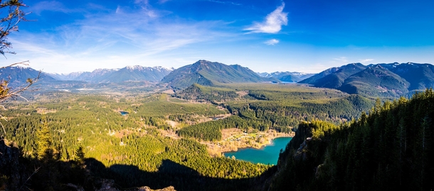 Cascade Mountains from Upper Rattlesnake Ledge Snoqualmie WA 