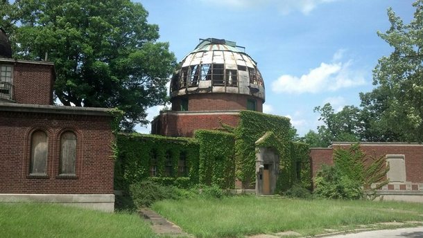 Case School of Applied Sciences Observatory Building Abandoned Since the Mid-Eighties 
