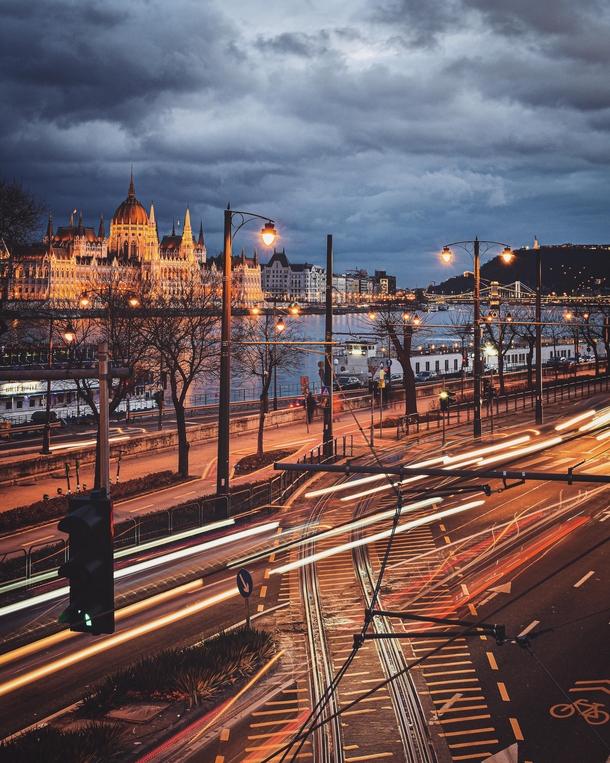 Catching the light trails with the Danube river and the Hungarian Parliament building in the background Insta peterseljan