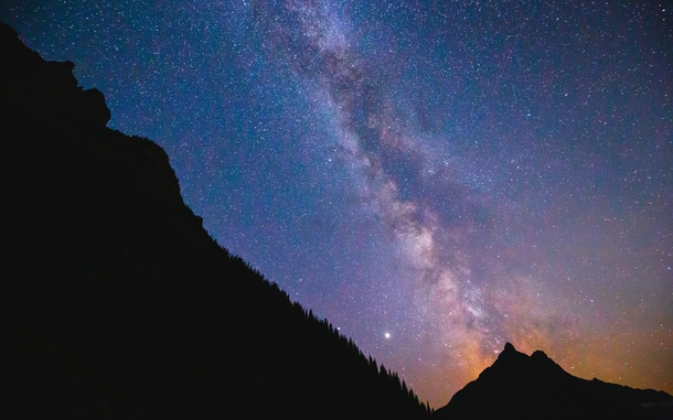 Caught the Milky Way and Jupiter over Glacier National Park 