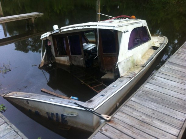 Cest la vieabandoned boat in Louisiana 