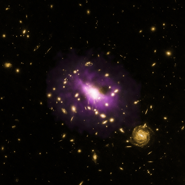 Chandra X-Ray image of a black hole in RX J galaxy cluster 