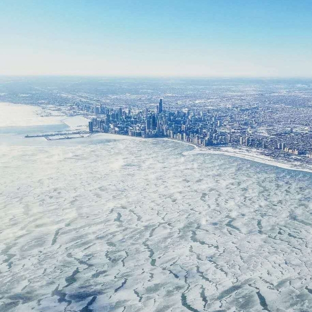 Chicago frozen over in -F-C