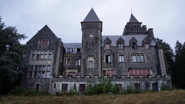 Chteau Wolfenstein - an abandoned castle that used to serve as a care home for political prisoners and WW victims 