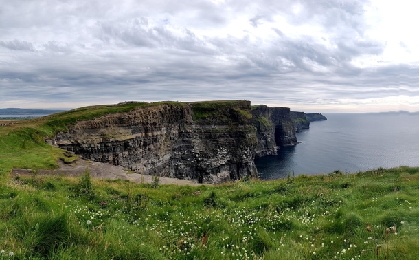 Cliffs of Moher Ireland  x
