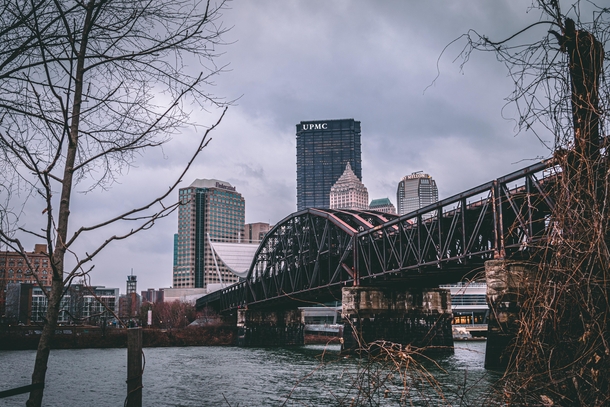 Cold Rainy Afternoon in Pittsburgh