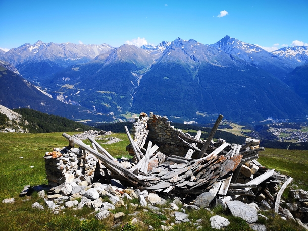 Collapsed shepherds lodge French Alps