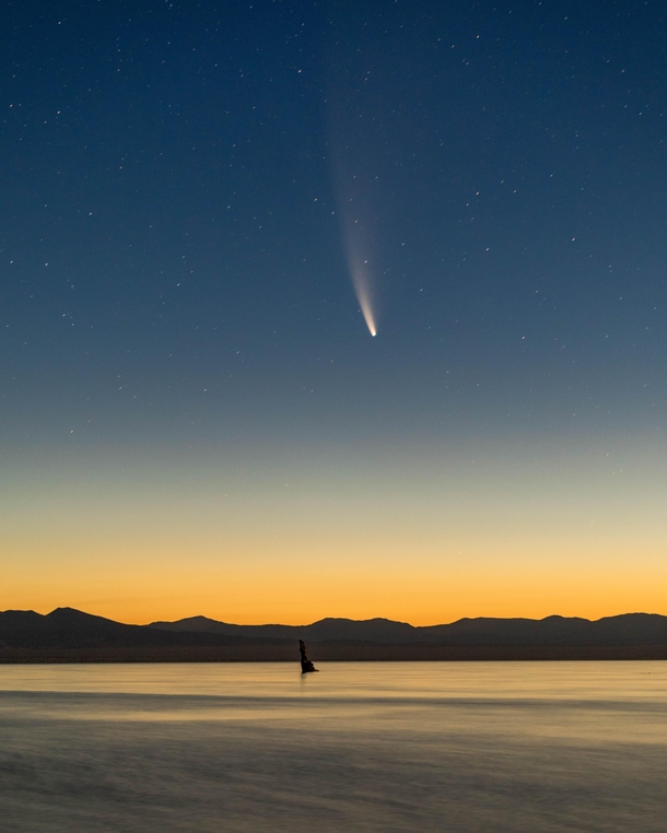 Comet Neowise over Mono Lake Ca