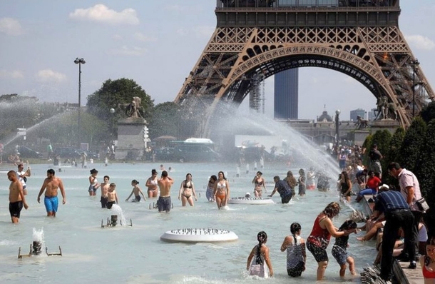 Cooling down in Paris