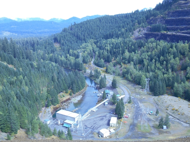 Cougar Dam on the McKenzie River Oregon 