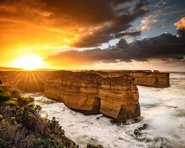 Crazy sunrise on the Great Ocean Road 