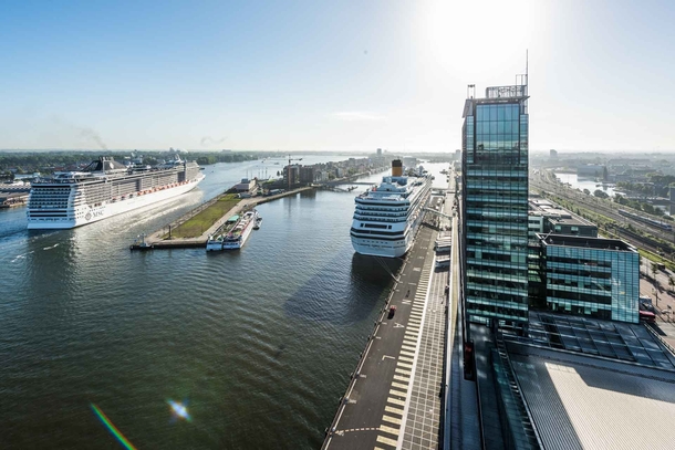 Cruise ships arriving in Amsterdam