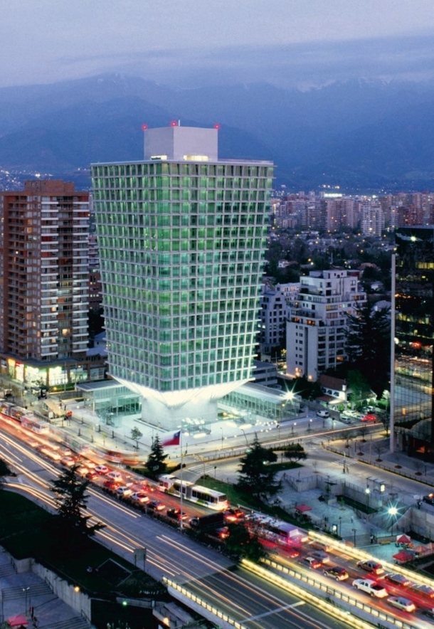 Cruz del Sur Building Las Condes Santiago Chile Image - Izquierdo Lehmann