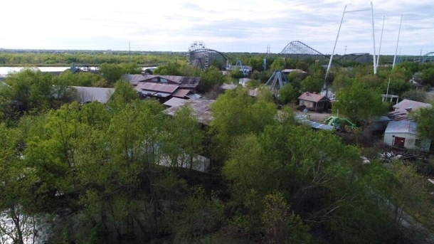 drone shot of Six Flags New Orleans