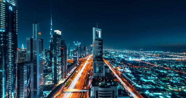 Dubai UAE Cityscape Night Shot Long Exposure Photo by Maid Milinkic