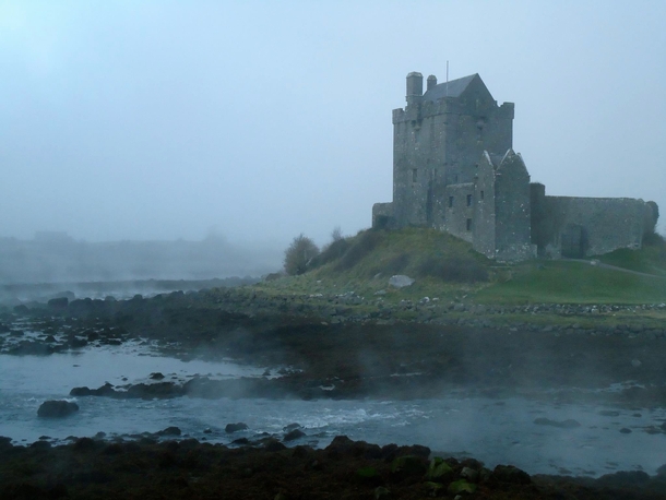 Dunguaire Castle Ireland - Photorator
