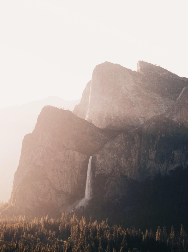 Early morning in Yosemite 
