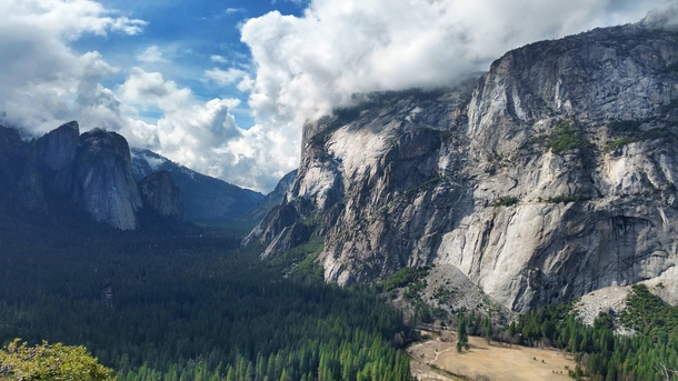 El Captain Eagle Peak and Cathedral Rocks Yosemite National Park 