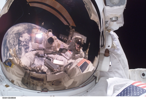 Epic selfie from the ISS 