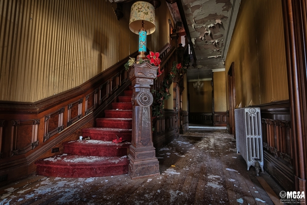 Explore the abandoned mansion By MGampA 
