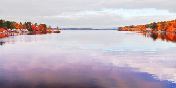 Fall color by lake Winnisquam New Hampshire  x-post rautumnporn