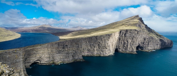 Faroe Islands - A lake terraced over the Ocean 