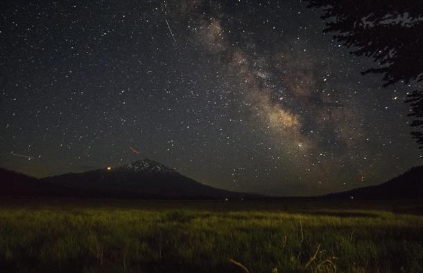 Finally getting around to sharing one of my favorite Milky Way exposures Captured over Mt Bachelor in Oregon