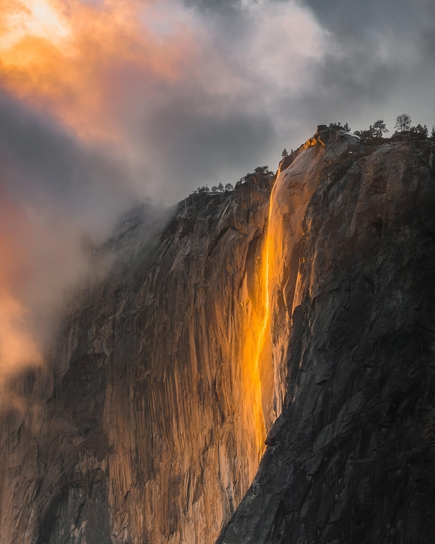 Firefall in Yosemite  ig codyconk