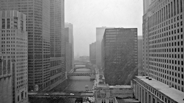 First snowfall in Chicago 