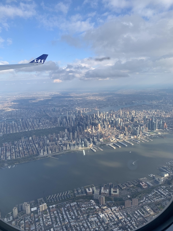 Flight from Newark offered some nice views of Manhattan NYC feat Central Park Empire State Building etc
