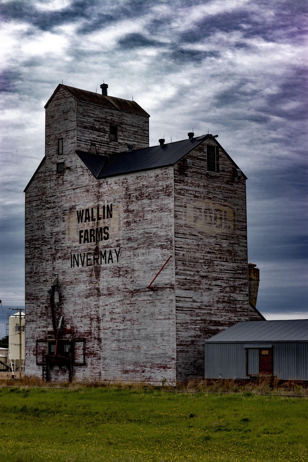 Former Saskatchewan Wheat Pool grain elevator