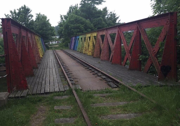 Found this neat abandoned railway bridge