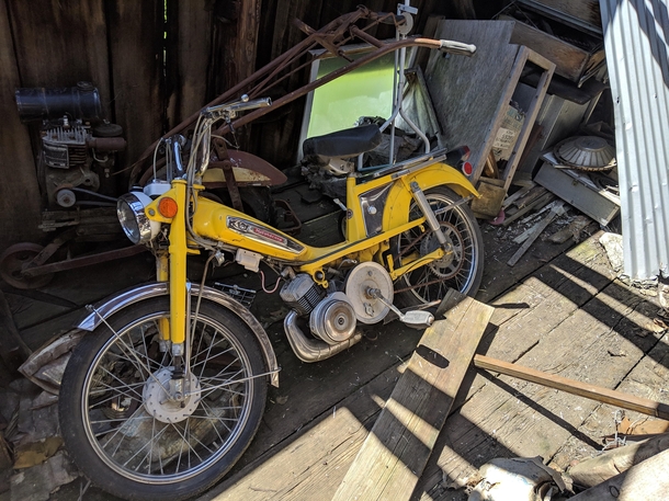 Found this old moped in an abandoned barn in Idaho
