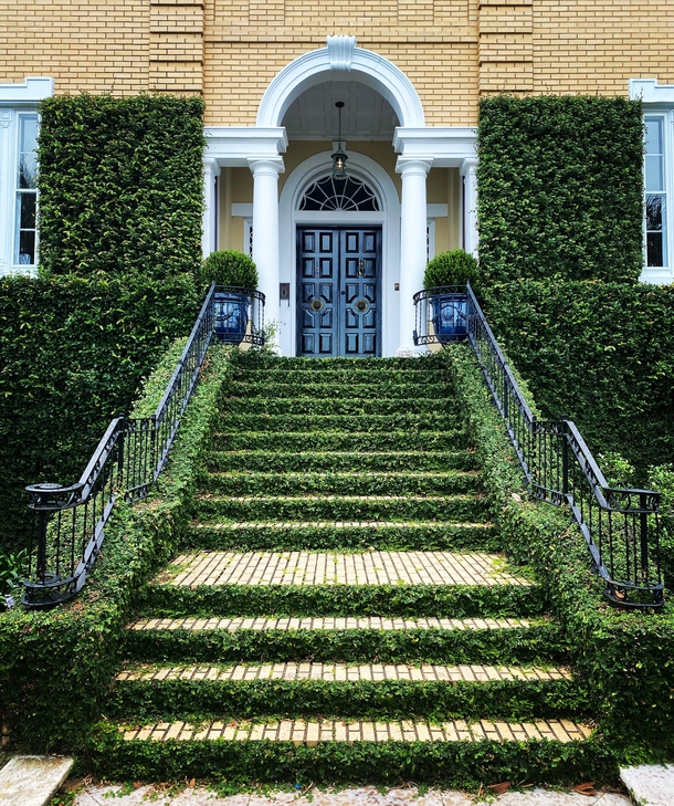 Front steps to a home in Charleston SC OC