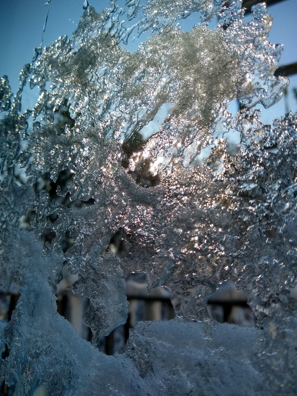Frozen window 