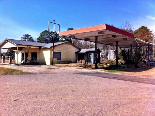 Gas stationrecent sanctuary for someone Russellville AR 
