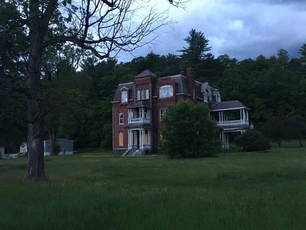 Graves mansion ausable forks NY For sale